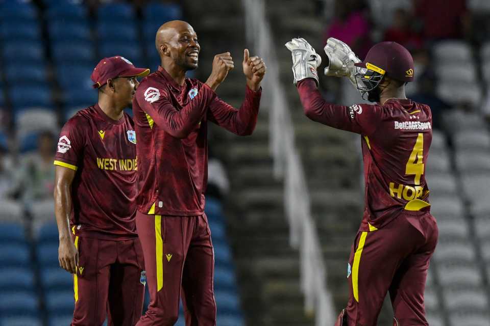 Roston Chase got Salman Agha caught and bowled, West Indies vs Pakistan, 1st ODI, Tarouba, August 9, 2025
