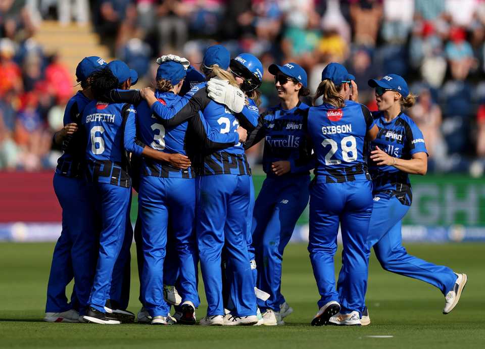 London Spirit celebrate after their dramatic, final-ball victory, Welsh Fire vs London Spirit, Women's Hundred, Cardiff, August 9, 2025