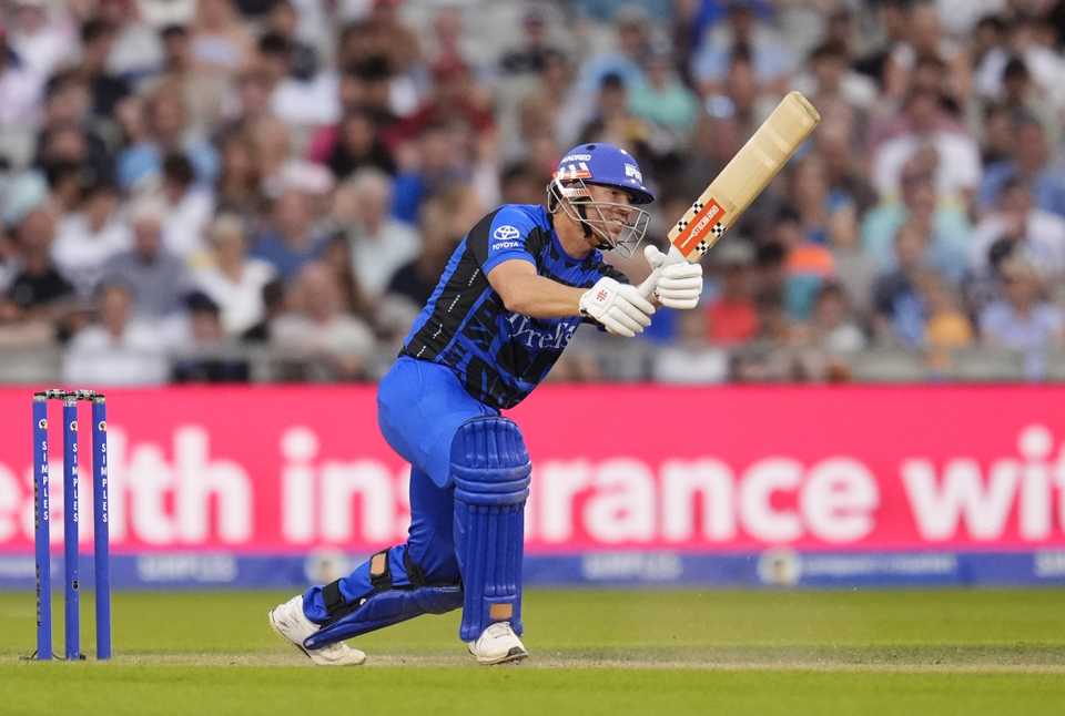 David Warner looks to get forward, Manchester Originals vs London Spirit, Emirates Old Trafford, men's Hundred, August 11, 2025