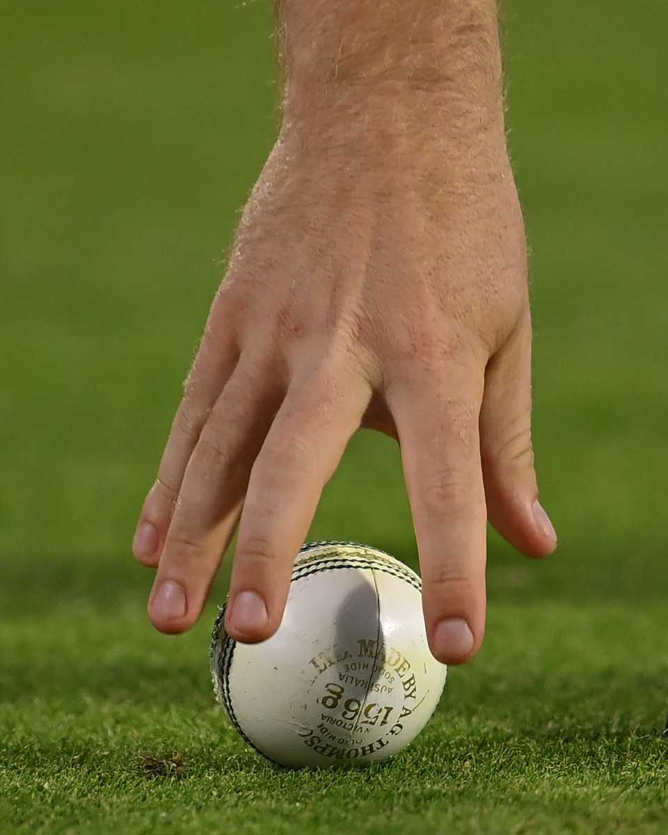 Kane Williamson picks up the ball, London Spirit vs Trent Rockets, Men's Hundred, Lord's, August 14, 2025