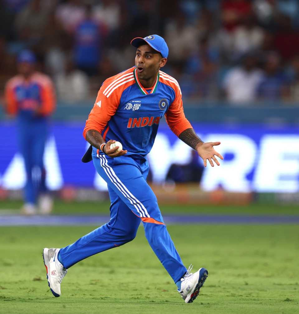 Suryakumar Yadav takes the catch to dismiss Junaid Siddique, India vs UAE, Asia Cup 2025, Dubai, September 10, 2025