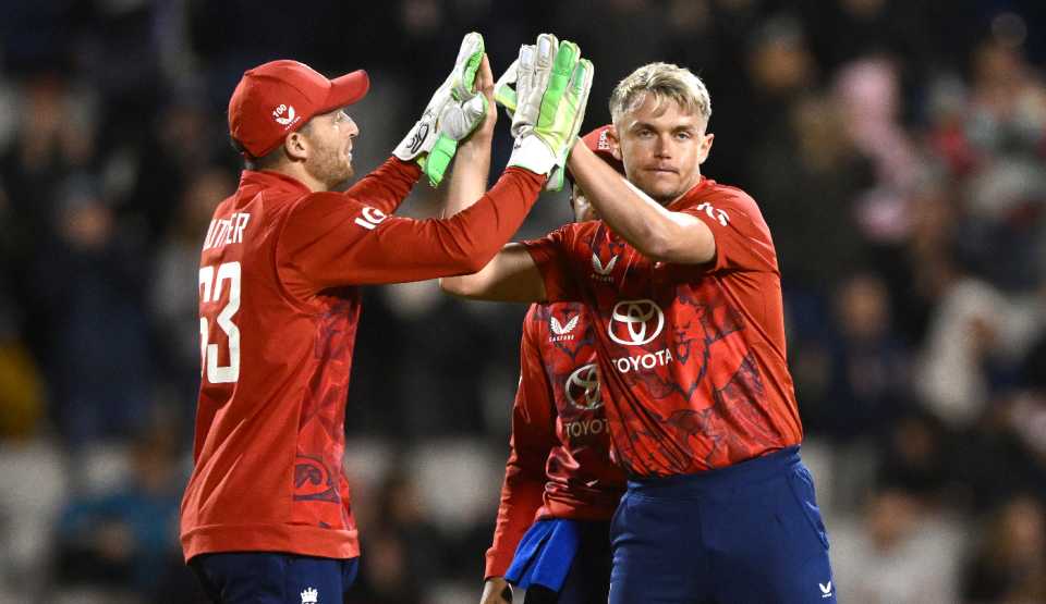 Sam Curran struck early as South Africa's innings faltered, England vs South Africa, 2nd Men's T20I, Emirates Old Trafford, Manchester, September 12, 2025