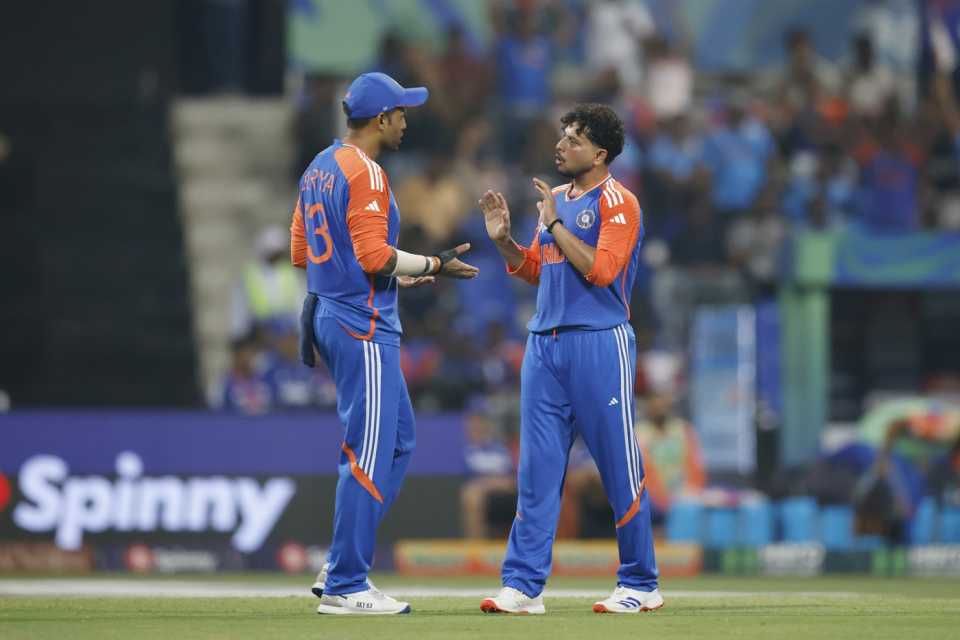 Kuldeep Yadav celebrates a wicket with Suryakumar Yadav, India vs Oman, Asia Cup, Dubai, September 19, 2025
