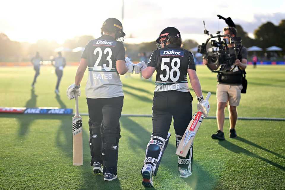 Suzie Bates starred with bat and ball, New Zealand vs Sri Lanka, 1st women's T20I, Christchurch, March 14, 2025