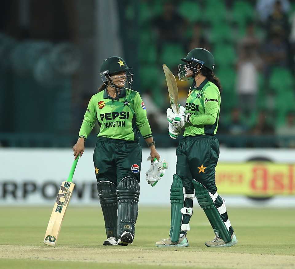 Sidra Amin and Muneeba Ali added 65 runs for the second wicket, Pakistan vs South Africa, 3rd women's ODI, Lahore, September 22, 2025