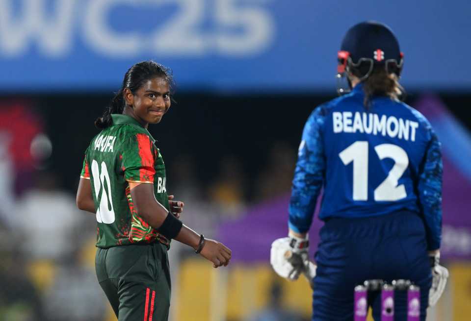 Marufa Akter and Tammy Beaumont were part of an exciting new-ball battle, Bangladesh vs England, Women's ODI World Cup, Guwahati, October 7, 2025