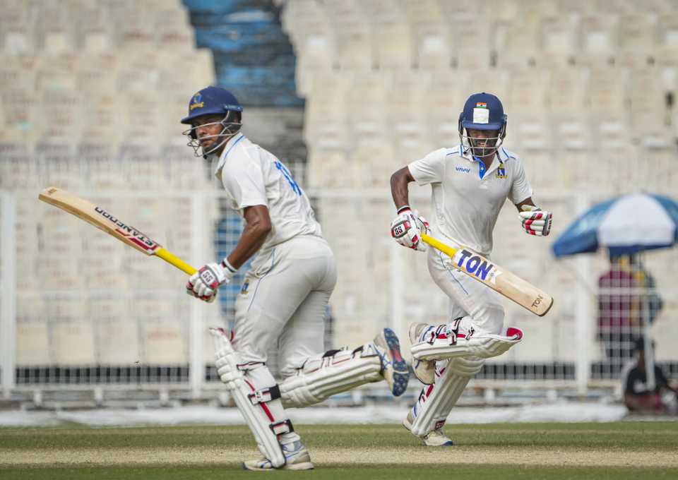 Abhimanyu Easwaran and Sudip Chatterjee run between the wickets, Bengal vs Uttarakhand, Ranji Trophy, 4th day, Kolkata, October 18, 2025