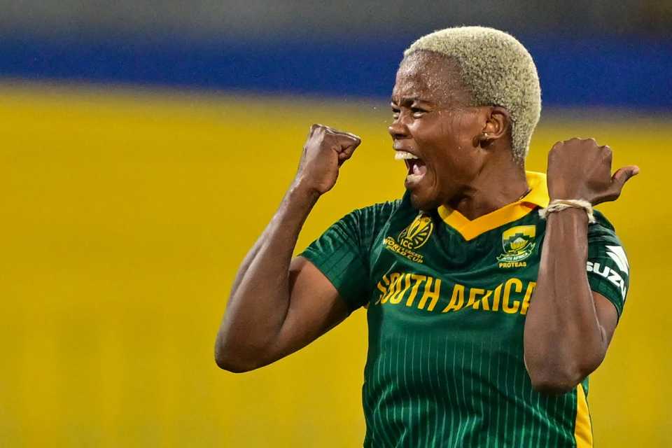 Nondumiso Shangase is pumped after getting rid of Fatima Sana, Pakistan vs South Africa, Women's World Cup, Colombo, October 21, 2025