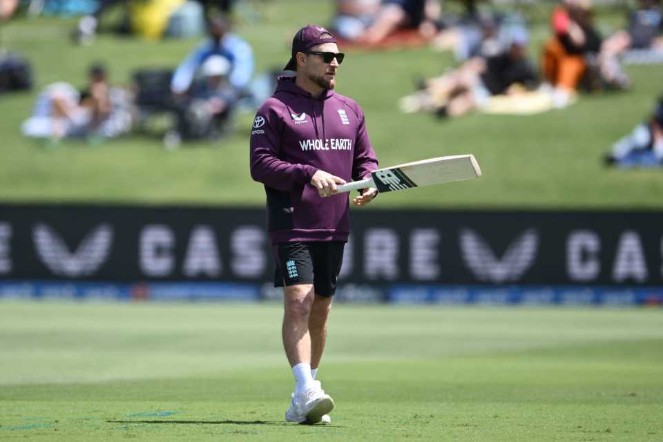 Brendon McCullum oversees a training session during England's ODI series , New Zealand vs England, 2nd ODI, Hamilton, October 29, 2025