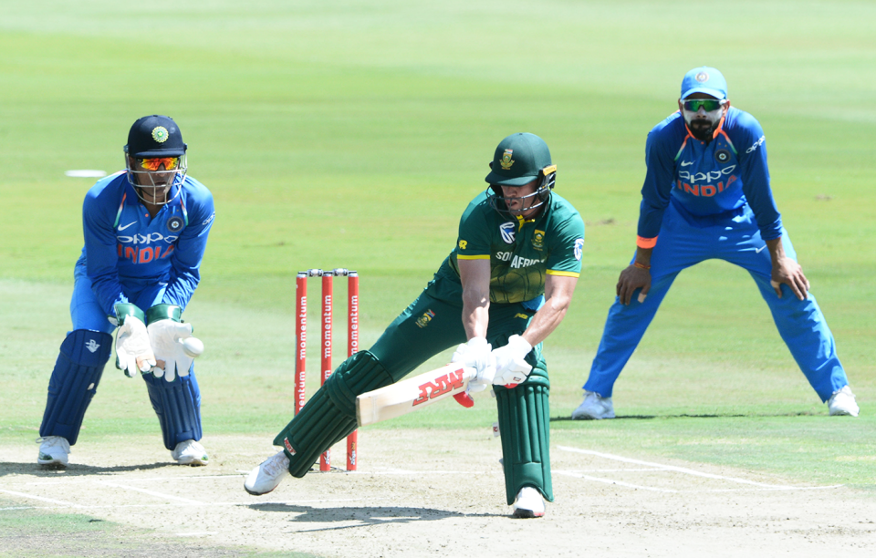 AB de Villiers tries a cheeky shot, South Africa v India, 6th ODI, Centurion, February 16, 2018
