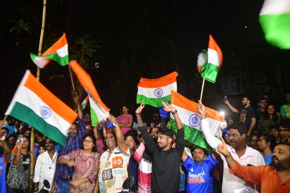 Fans in Mumbai celebrate India's World Cup win, Mumbai, November 4, 2025