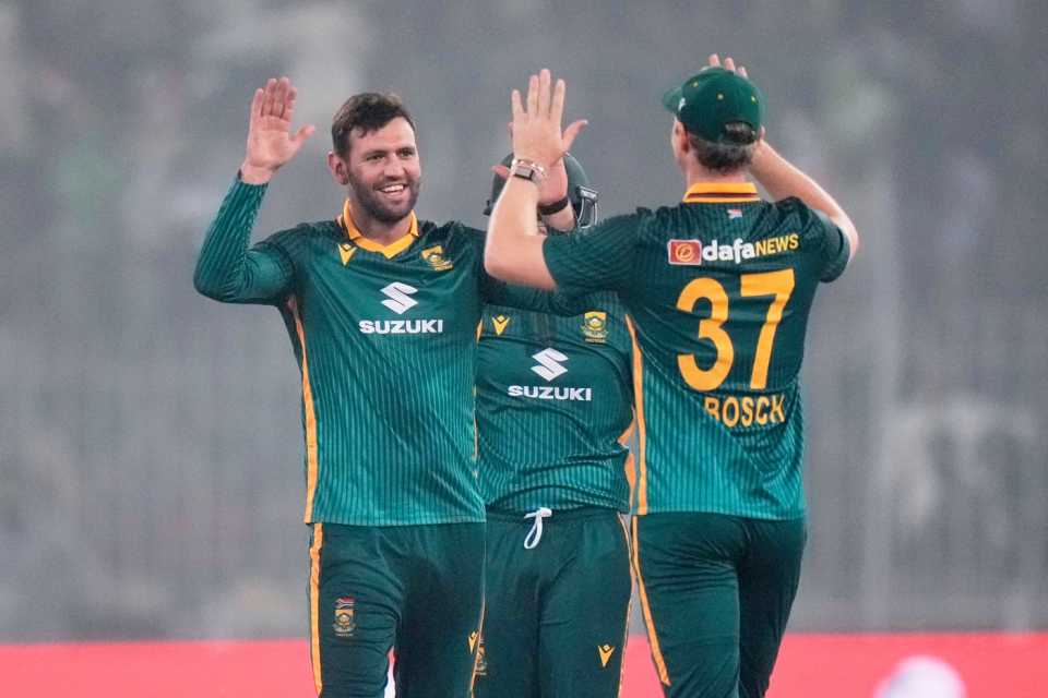 On debut, Donovan Ferreira dismissed both Pakistan openers, Pakistan vs South Africa, 1st ODI, Faisalabad, November 4, 2025