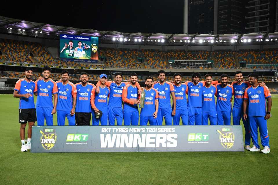 The India T20I squad with the series trophy in Brisbane, Australia vs India, 5th T20I, Brisbane, November 8, 2025