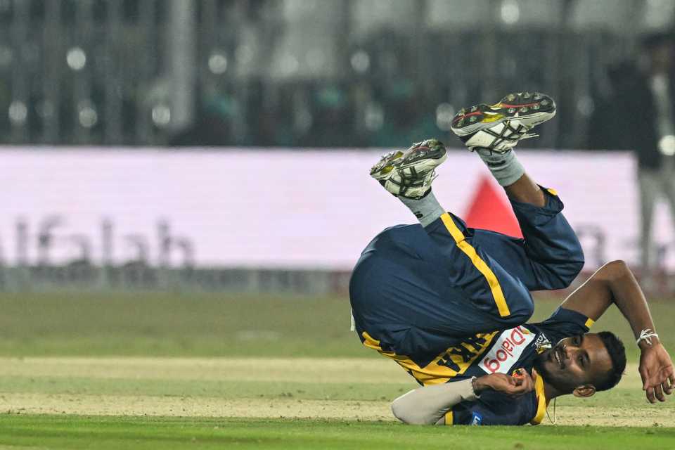 Dushmantha Chameera takes an athletic bump after colliding with Salman Agha, Pakistan vs Sri Lanka, 1st ODI, Rawalpindi, November 11, 2025