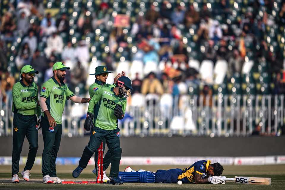 The Pakistan fielders look on after Pathum Nissanka is run out, Pakistan vs Sri Lanka, 2nd ODI, Rawalpindi, November 14, 2025