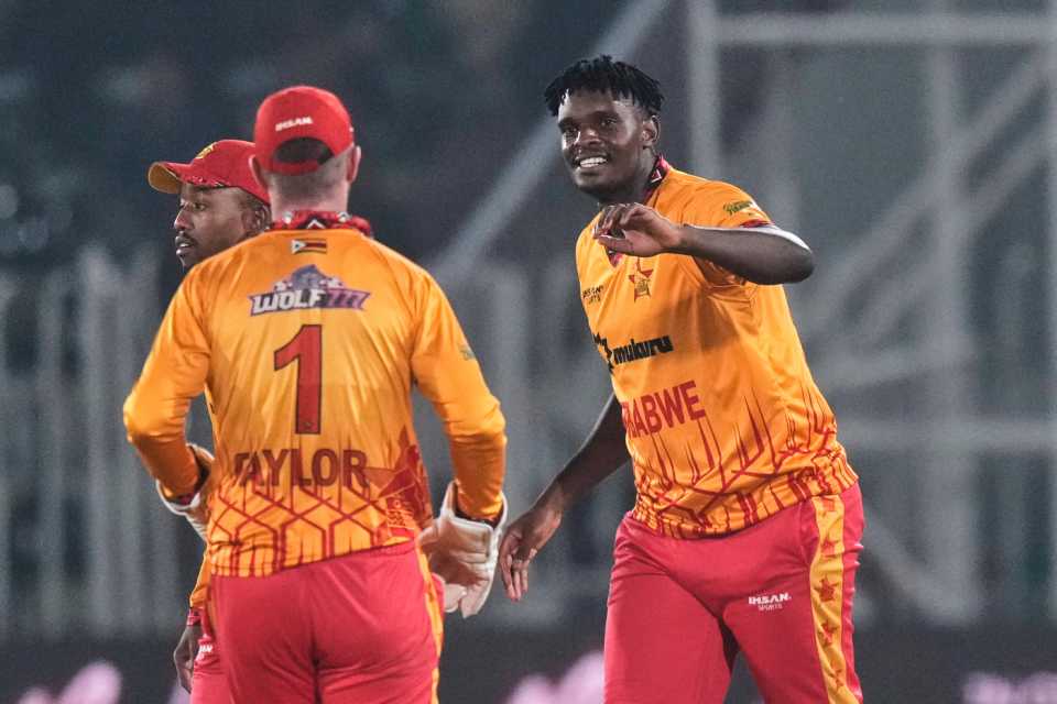 RIchard Ngarava celebrates a wicket, Zimbabwe vs Sri Lanka, 2nd match, T20 tri-series, Rawalpindi, November 20, 2025
