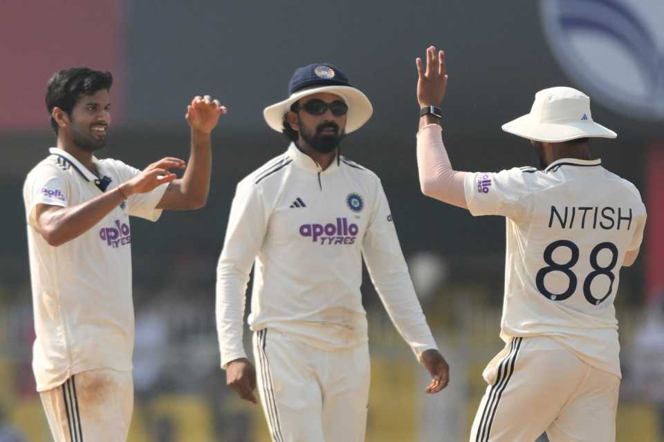 Washington Sundar and Nitish Reddy combined to dismiss Temba Bavuma, India vs South Africa, 2nd Test, Guwahati, 4th day, November 25, 2025