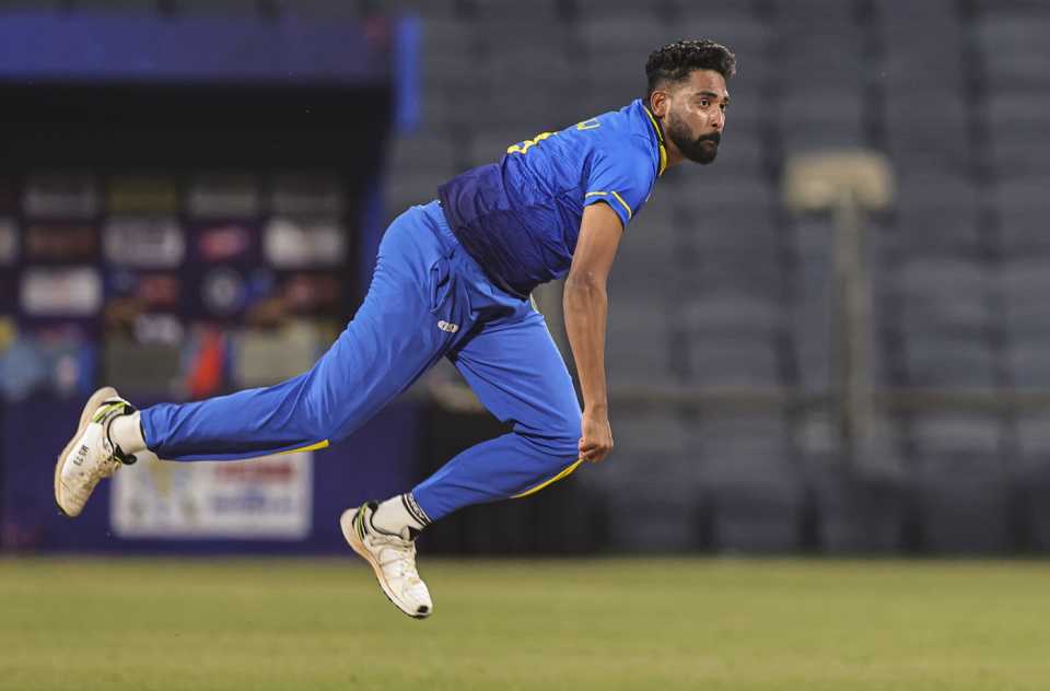 Mohammed Siraj bends his back for Hyderabad, Hyderabad vs Mumbai, Syed Mushtaq Ali Trophy 2025-26, Pune, December 12, 2025