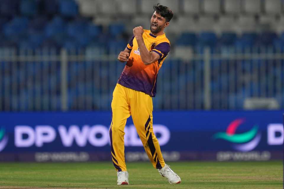 Wasim Akram struck twice in the powerplay, Gulf Giants vs Sharjah Warriorz, ILT20 2025-26, Sharjah, December 15, 2025