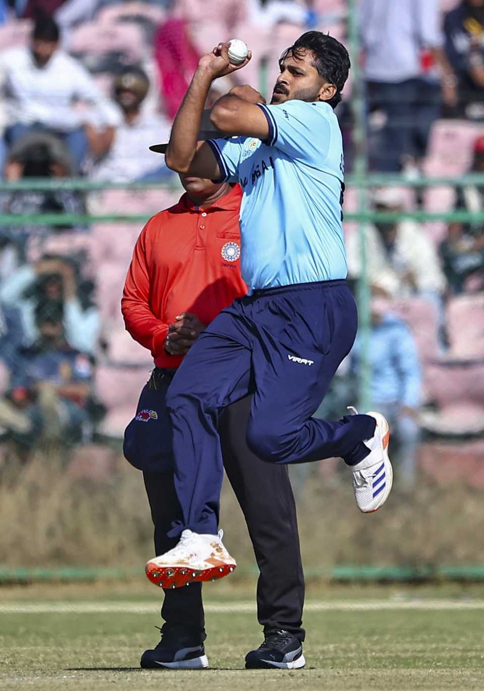 Shardul Thakur bowls for Mumbai at the Vijay Hazare Trophy, Mumbai vs Sikkim, Vijay Hazare Trophy 2025-26, December 24, 2025