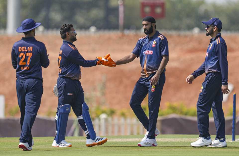 Simarjeet Singh picked up a five-wicket haul, Andhra vs Delhi, Vijay Hazare Trophy 2025-26, Bengaluru, December 24, 2025