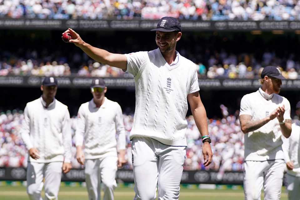 Josh Tongue salutes the crowd after his five-wicket haul, Australia vs England, 4th Test, Melbourne, 1st day, December 26, 2025