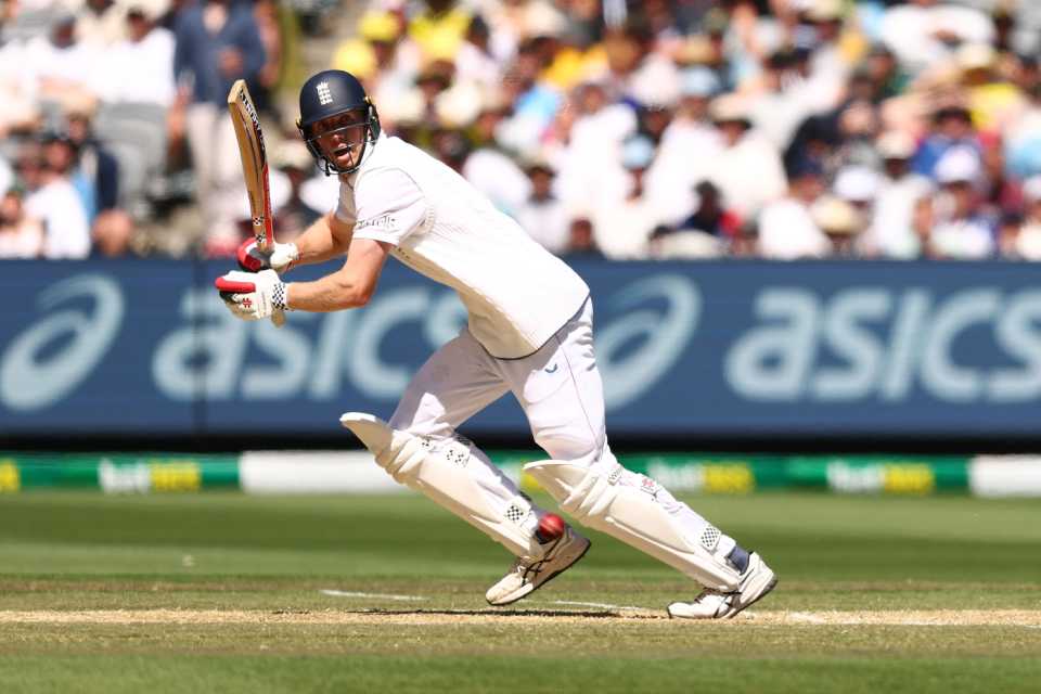 Zak Crawley was the mainstay of England's run-chase, Australia vs England, 4th Test, Melbourne, 2nd day, December 27, 2025