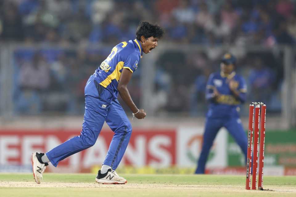 Kavisha Dilhari exults after trapping Gunalan Kamalini lbw, India vs Sri Lanka, 5th Women's T20I, Thiruvananthapuram, December 30, 2025