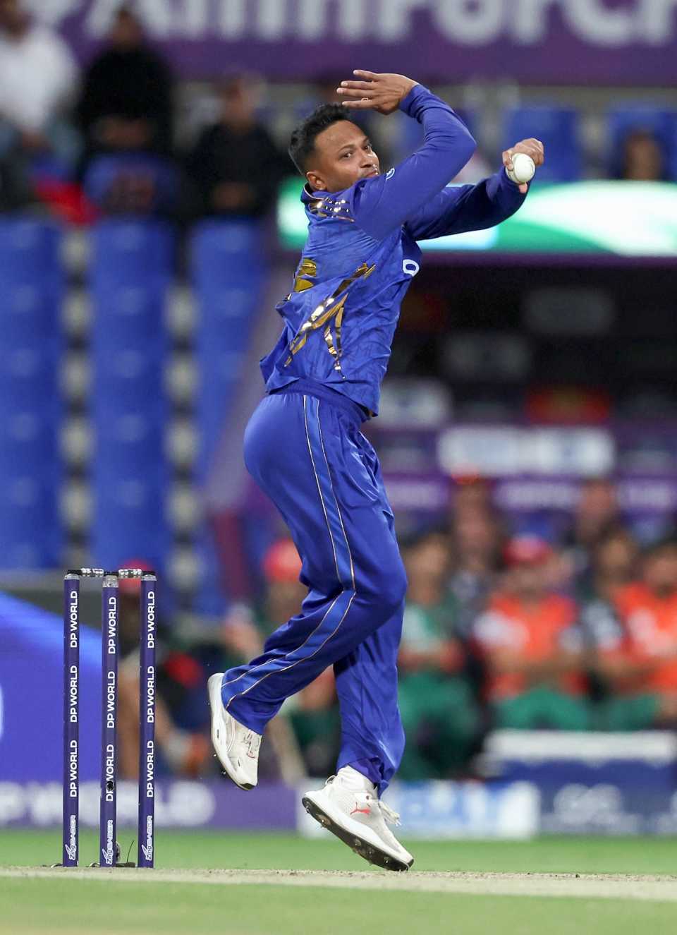Shakib Al Hasan bowled one over for 10 runs, Desert Vipers vs MI Emirates, ILT20 2025-26, Qualifier 1, Abu Dhabi, December 30, 2025