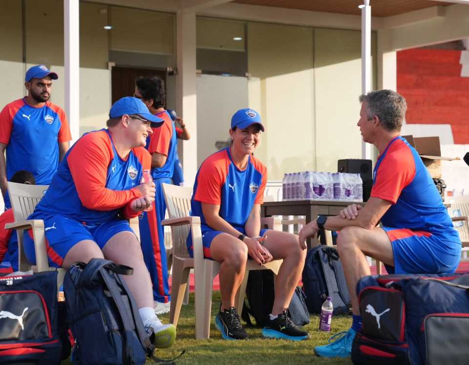 Lizelle Lee and Marizanne Kapp have a chat with head coach Jonathan Batty, WPL 2026, Goa, December 31, 2025
