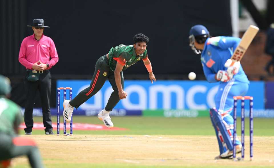 Iqbal Hossain Emon took the new ball, Bangladesh U19 vs India U19, 2026 Men's U-19 World Cup, Bulawayo, January 17, 2026