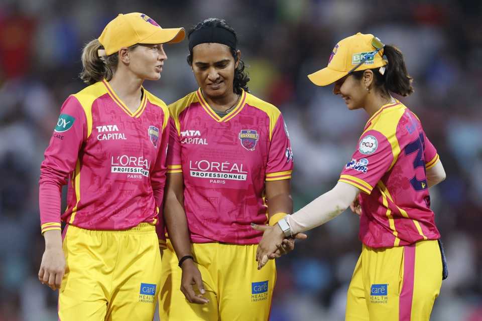Meg Lanning, Shikha Pandey and Harleen Deol celebrate after Pandey had Amanjot Kaur caught and bowled, Mumbai Indians vs UP Warriorz, WPL, Navi Mumbai, January 17, 2026