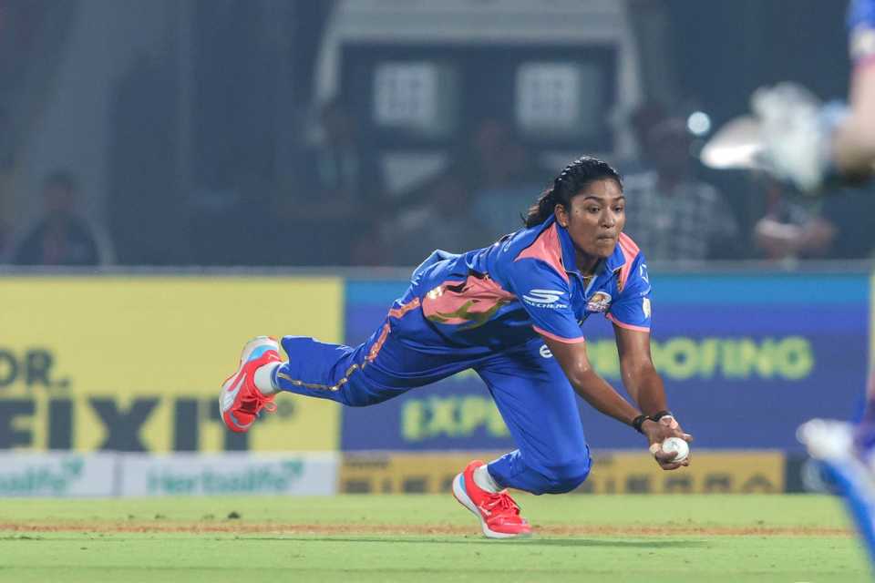 S Sajana pulled off a diving catch to dismiss Beth Mooney, Gujarat Giants vs Mumbai Indians, WPL, Vadodara, January 30, 2026