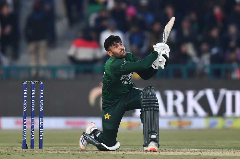 Usman Khan brings out a slog-sweep, Pakistan vs Australia, 2nd T20I, Lahore, January 31, 2026
