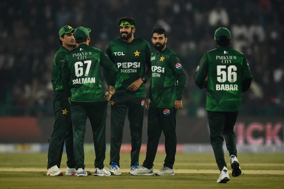 Usman Tariq celebrates a wicket with his team-mates, Pakistan vs Australia, 2nd T20I, Lahore, January 31, 2026