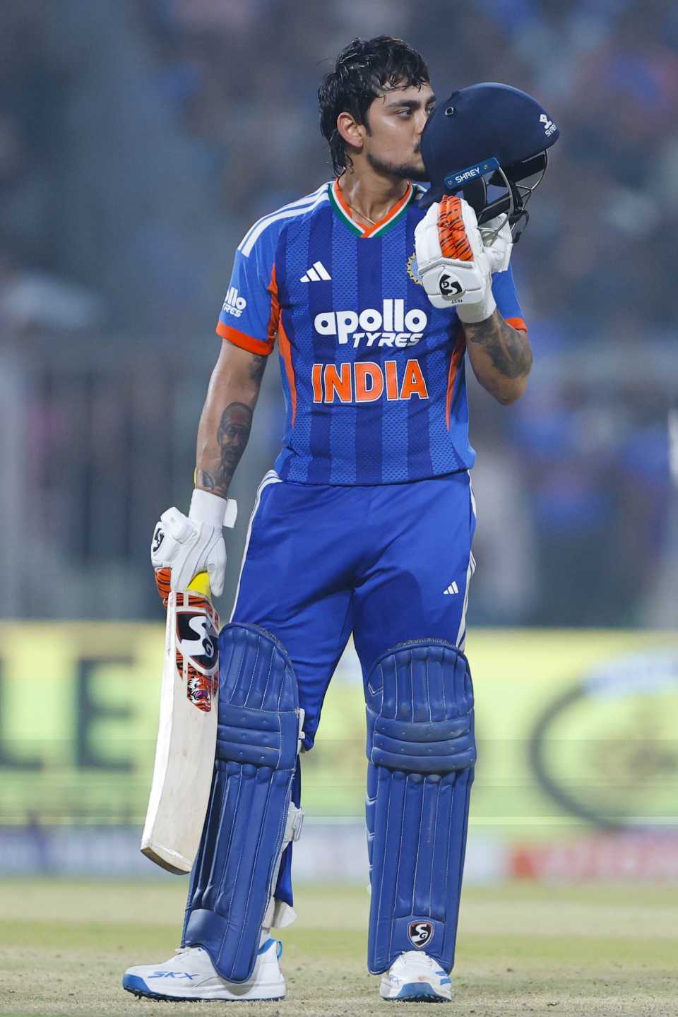 Ishan Kishan kisses the crest on his helmet, India vs New Zealand, 5th T20I, Thiruvananthapuram, January 31, 2026