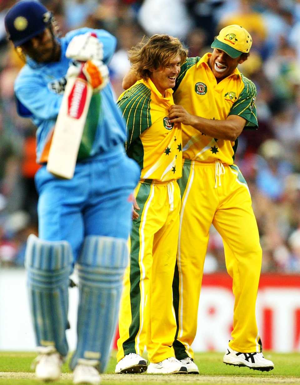 Ian Harvey and Andrew Symonds celebrate the wicket of Virender Sehwag, Australia vs India, VB Series, 1st ODI, Melbourne, January 9, 2004