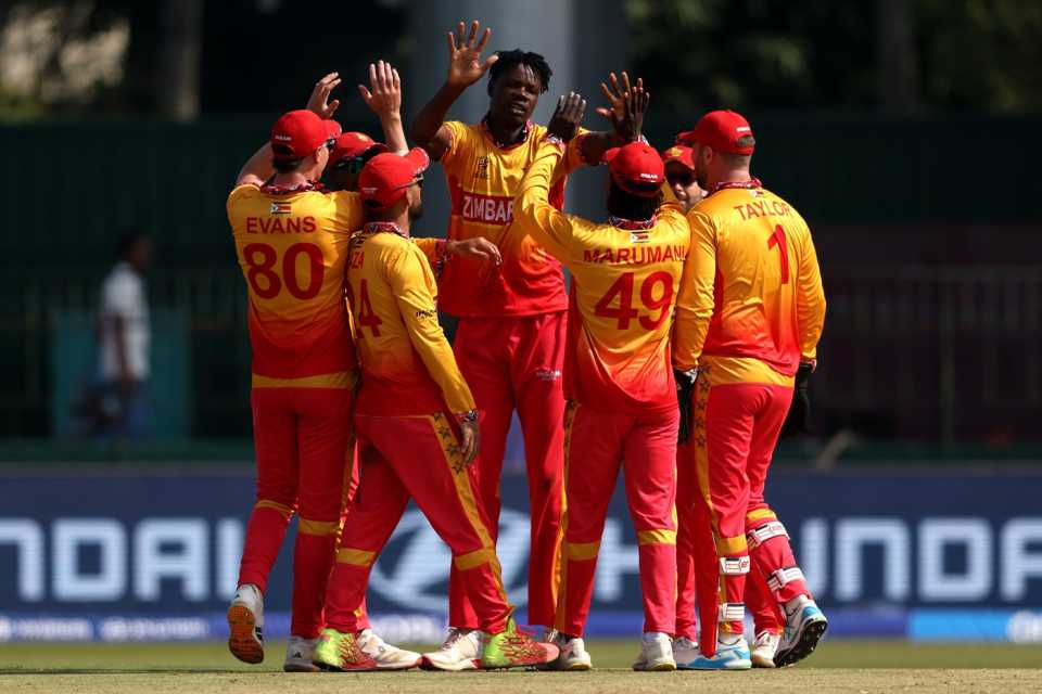 Blessing Muzarabani picked up three wickets in his first two overs, Oman vs Zimbabwe, T20 World Cup, Colombo, February 9, 2026