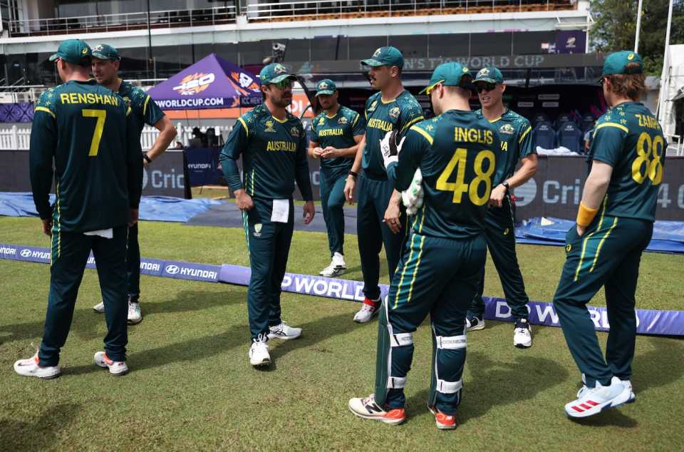 Travis Head has a few words with his team-mates before the start of the match, Australia vs Zimbabwe, T20 World Cup, Colombo, February 13, 2026