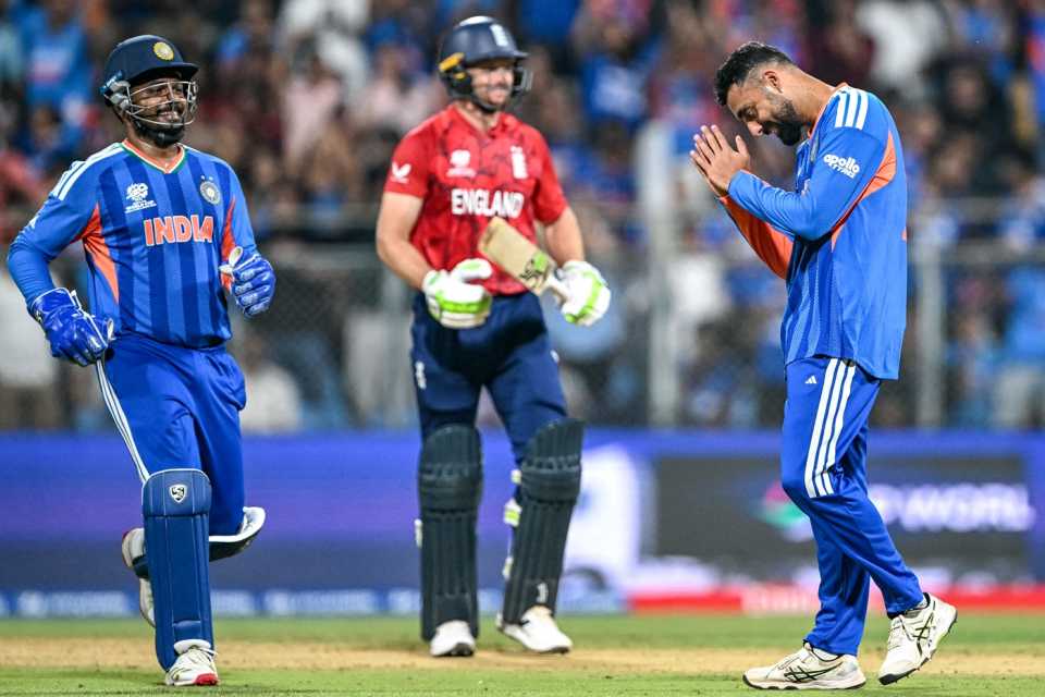 Cricket Photos - IND vs ENG, 2nd Semi-Final Pictures