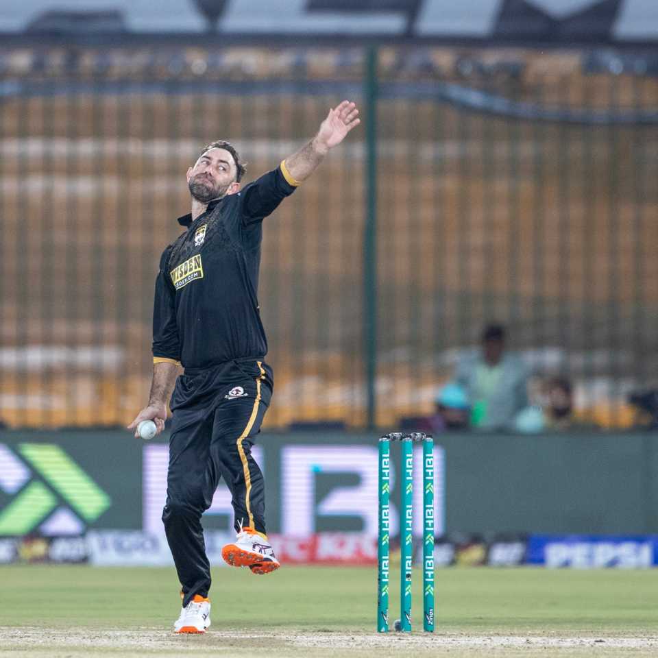 Glenn Maxwell bowled an economical spell of 1 for 21, Hyderabad Kingsmen vs Islamabad United, PSL 2026, Karachi, April 12, 2026