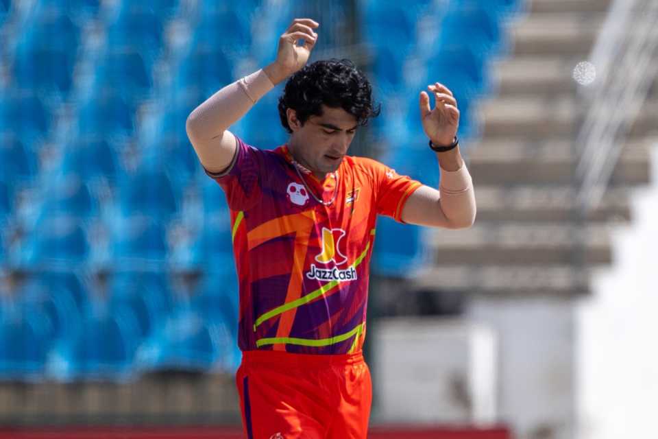 Naseem Shah in action, Islamabad United vs Rawalpindiz, Karachi, PSL, April 23, 2026
