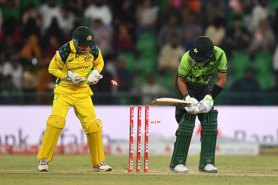 Babar Azam was bowled by a magnificent delivery from Matt Kuhnemann, Pakistan vs Australia, 3rd ODI, Lahore, June 4, 2026