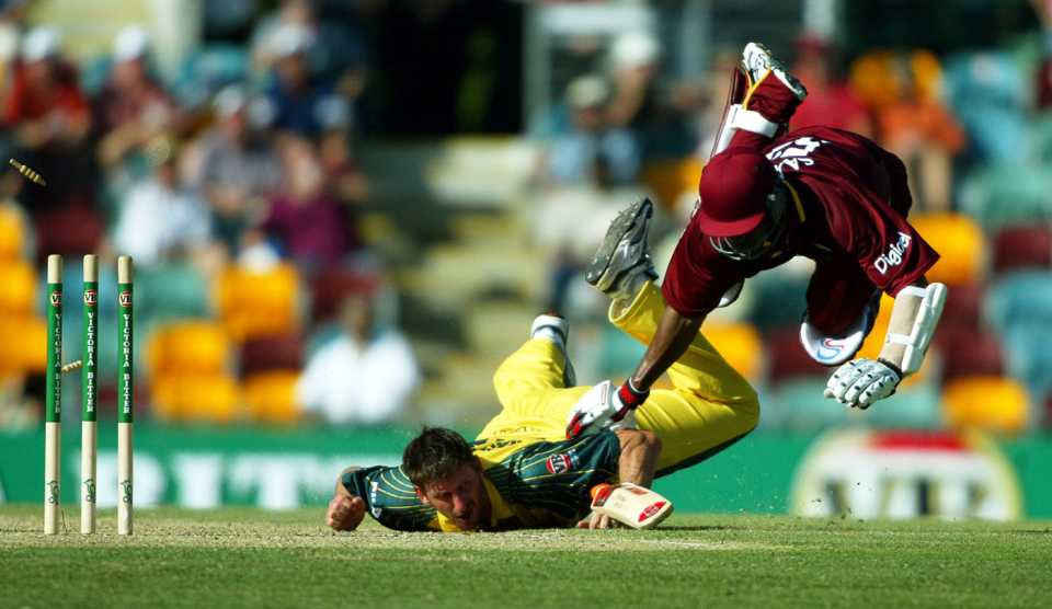 Michael Kasprowicz athletically runs out Marlon Samuels, Australia v West Indies, VB Series, Brisbane, January 21, 2005