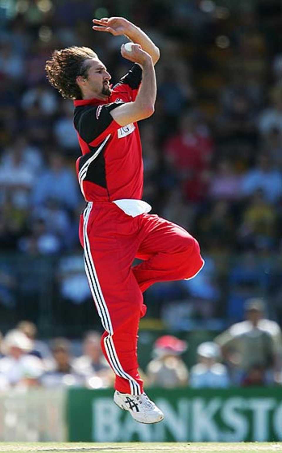 Jason Gillespie took 1 for 39 against New South Wales, New South Wales v South Australia, ING Cup, Sydney, October 23, 2005