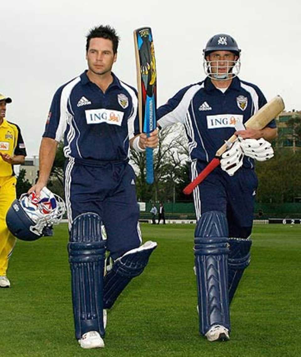 Brad Hodge and David Hussey added 118 to see Victoria home, Victoria v Western Australia, ING Cup, Melbourne, October 29, 2005