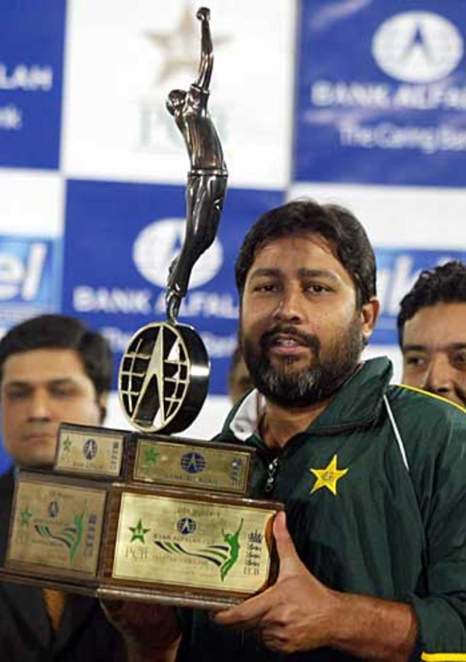 Inzamam-ul-Haq with the winner's trophy