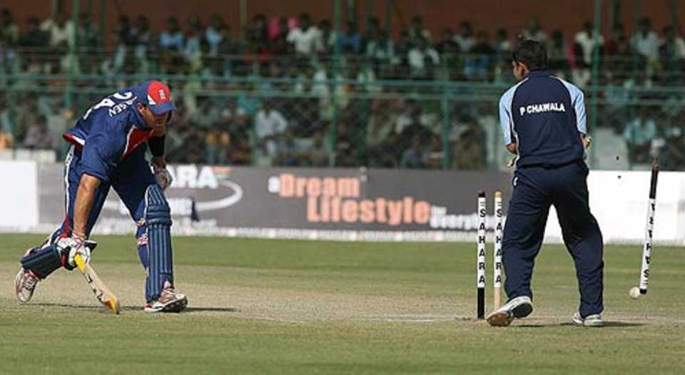 Kevin Pietersen fails to make his ground, Rajasthan Cricket Association President's XI v England XI, Jaipur, March 25, 2006