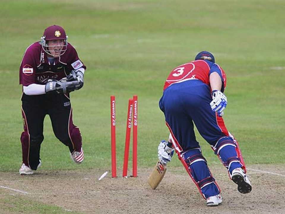 Cameron White is stumped by Riki Wessels, Somerset v Northants, Taunton, July 5, 2006