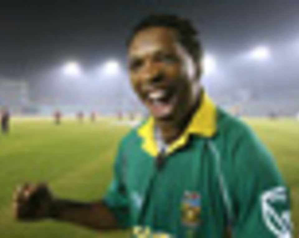 Makhaya Ntini celebrates a resounding victory against Pakistan, Champions Trophy, 16th match, Mohali, October 27, 2006